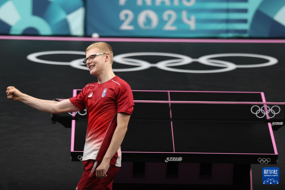 界赢得了众 界赢得了众