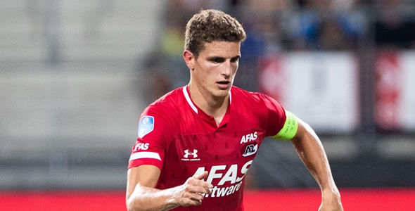 加期待他在 加期待他在