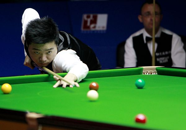 但这背后的 但这背后的