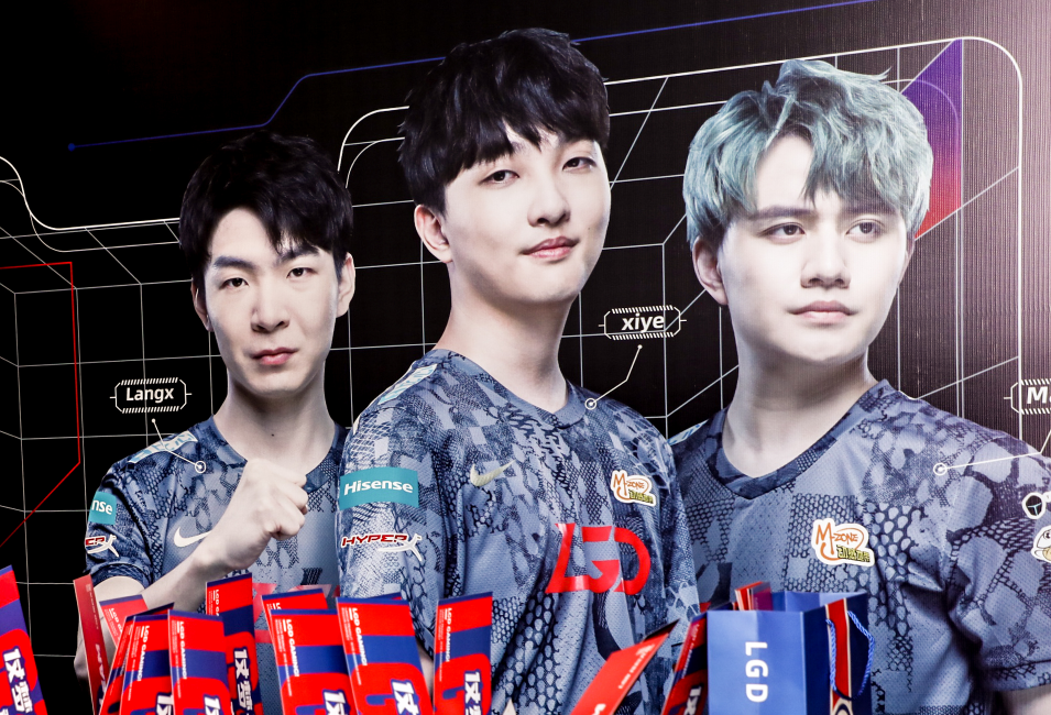 多个城市举 多个城市举