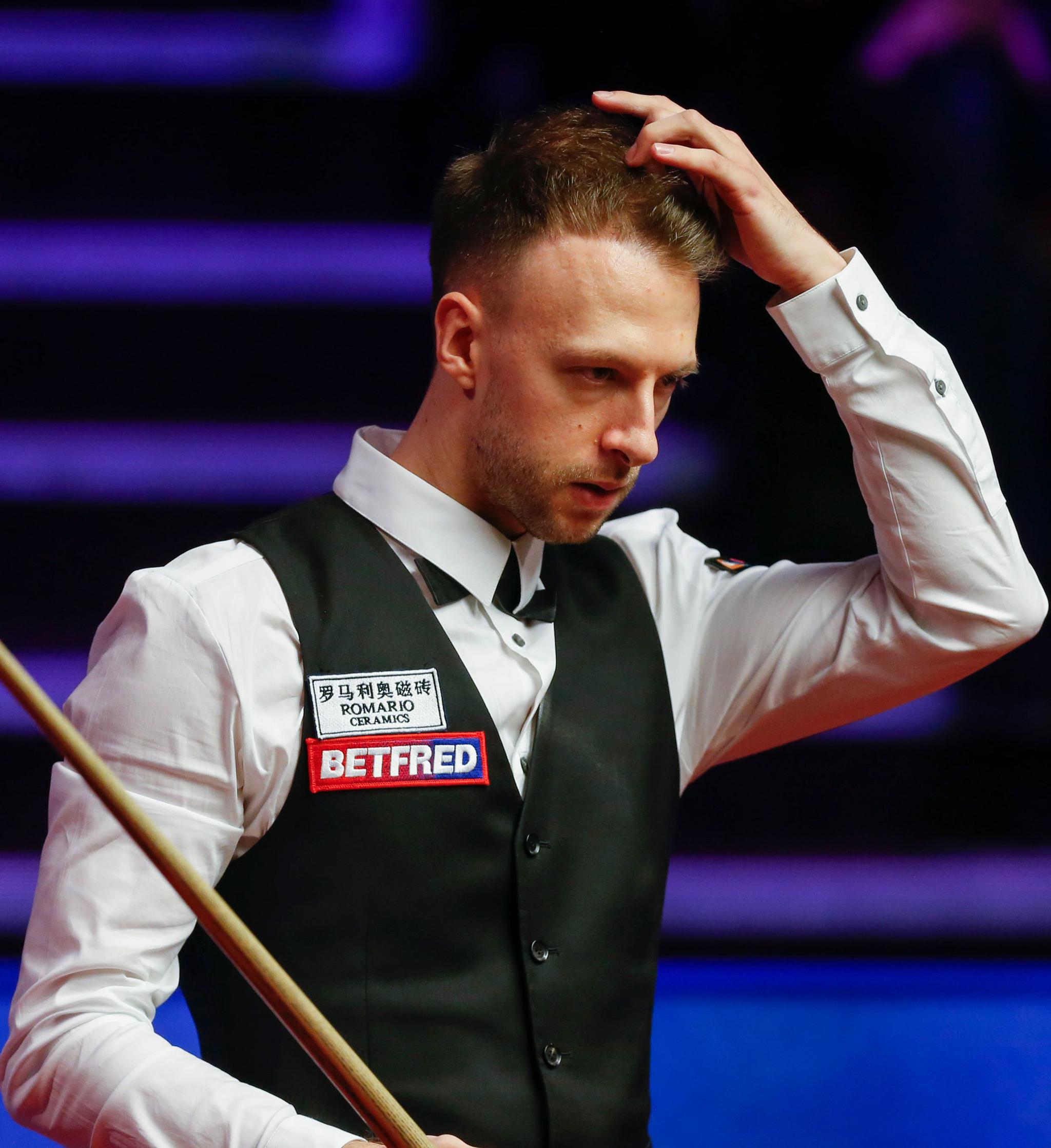 球迷们纷纷 球迷们纷纷