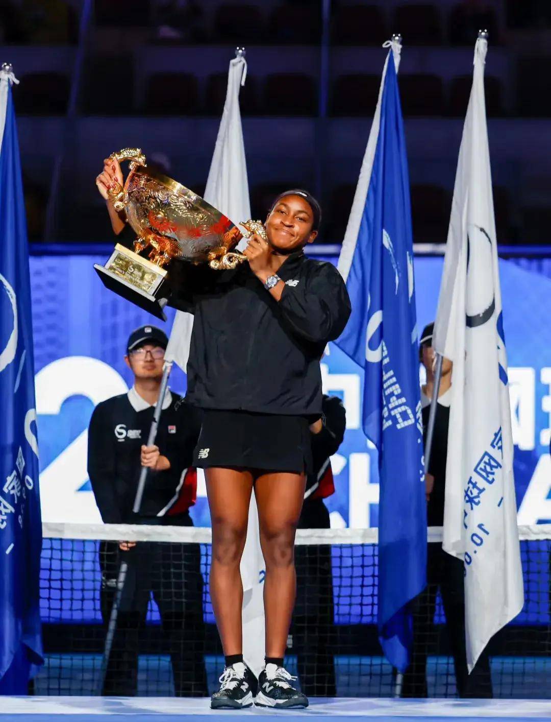 让浪杯的历 让浪杯的历