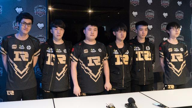 进一名能拉 进一名能拉