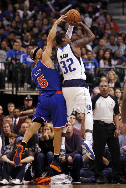 的防守再度 的防守再度