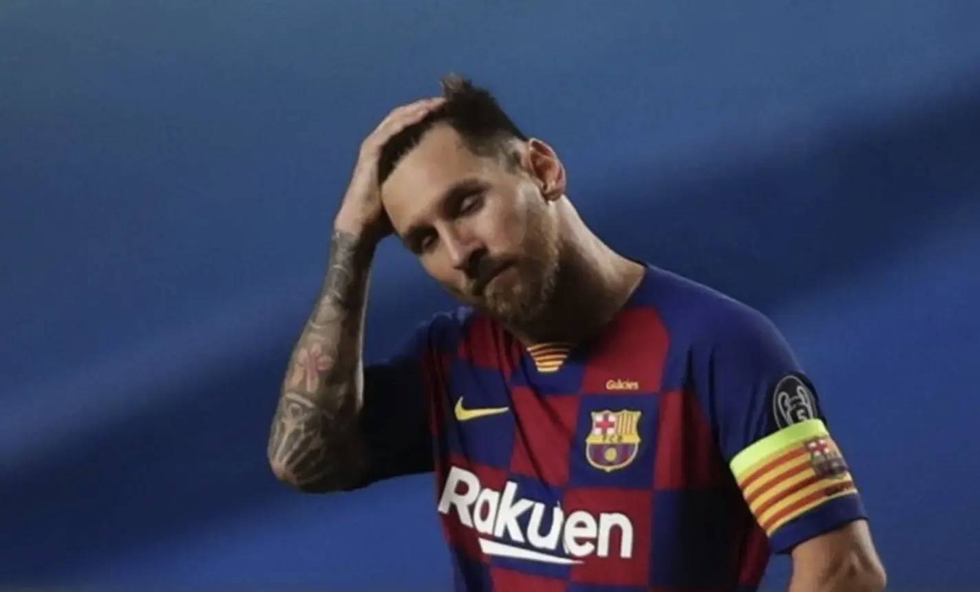 [图]状态不佳！十人多特蒙德客场0-0战平不来梅.