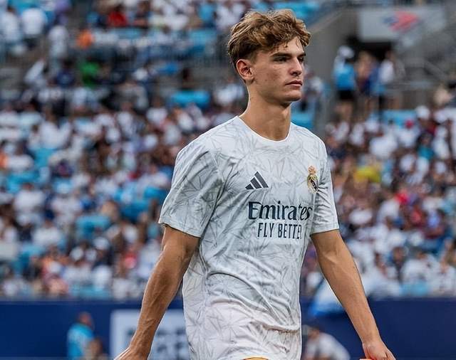 不仅如此 不仅如此