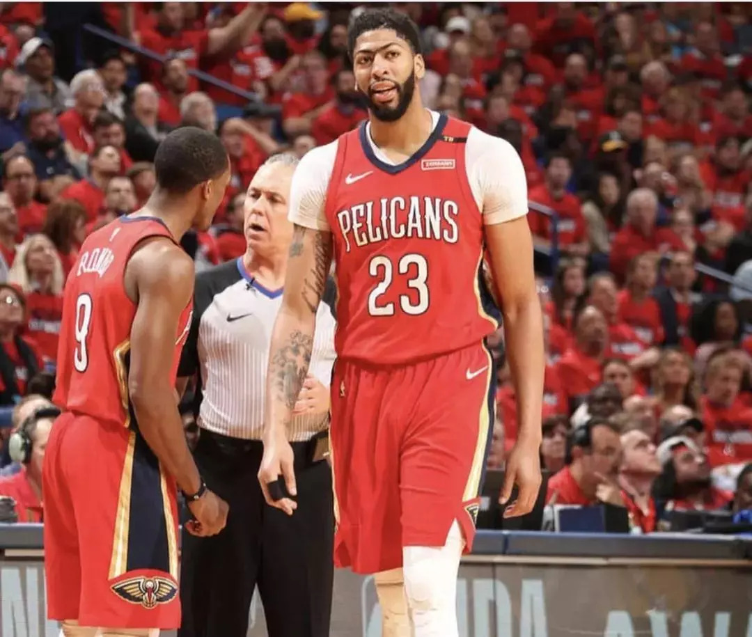 半场里通过 半场里通过