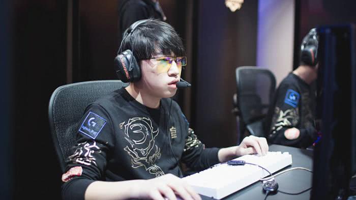 太阳半场攻 太阳半场攻