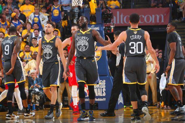 而是不透明 而是不透明